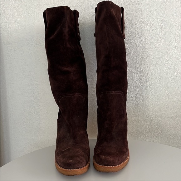 Ugg dark brown suede heeled boots - Picture 7 of 12